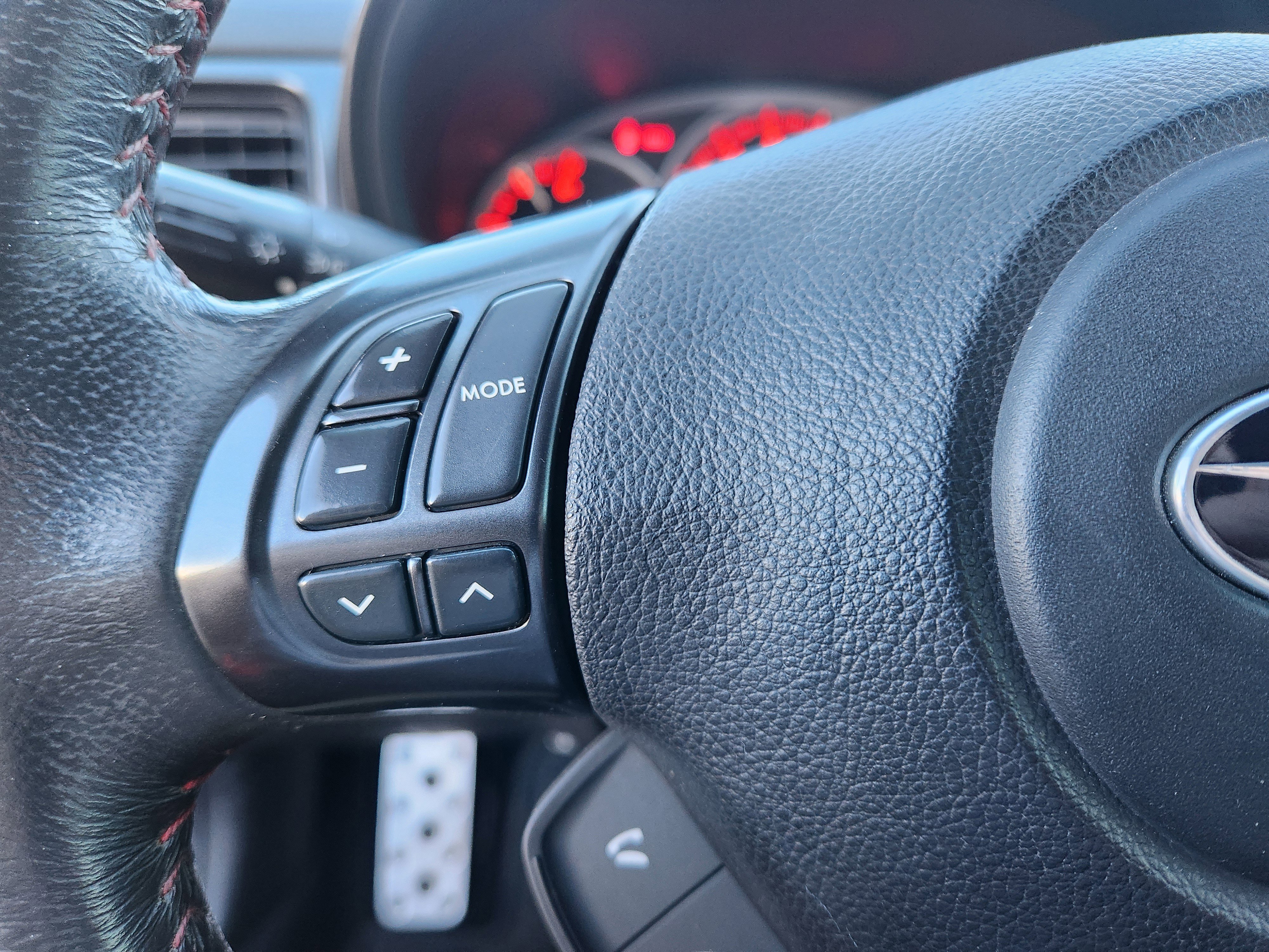 Used 2011 Subaru Impreza WRX Sedan image 15