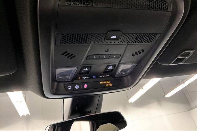 Used 2024 Cadillac XT5 Sportv w/ LPO, Floor Liner Package AWD/4WD image 30