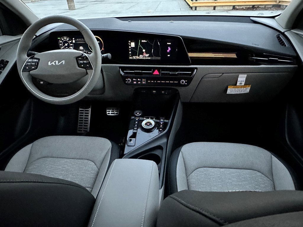 New 2025 Kia Niro Wave w/ Wave Preserve Package image 15