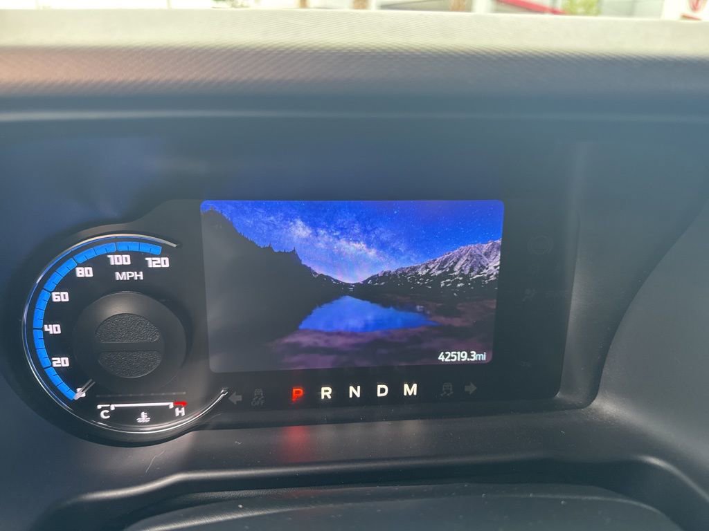 Used 2023 Ford Bronco Outer Banks image 5