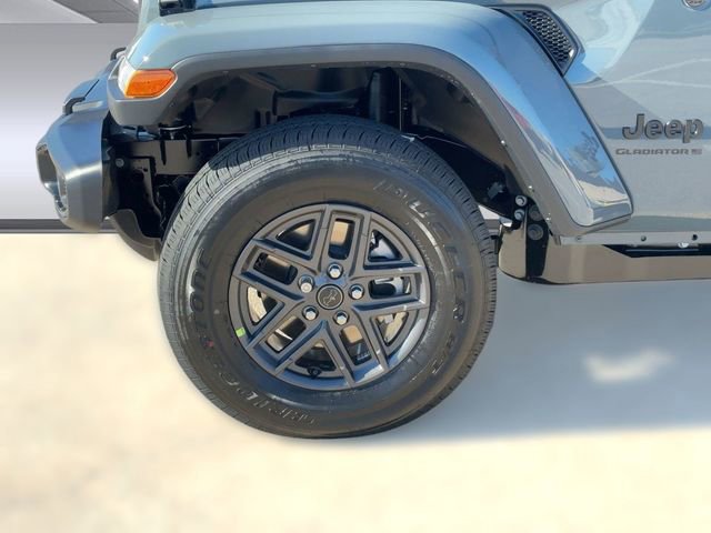 New 2026 Jeep Gladiator Sport image 12