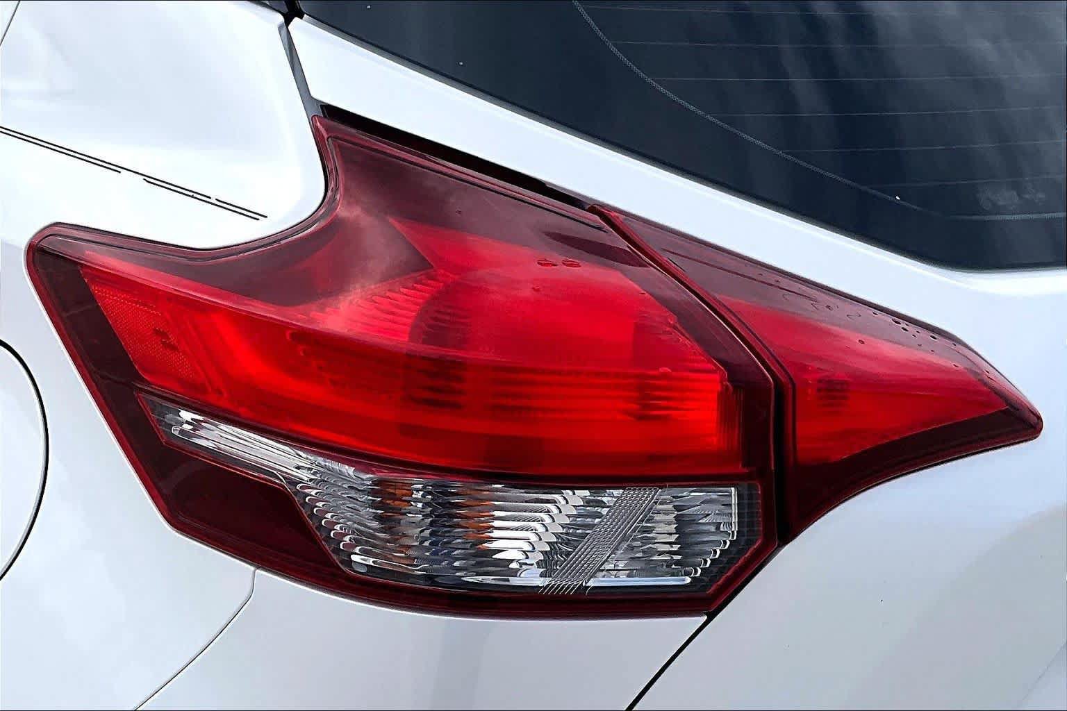 Used 2019 Nissan Kicks SV FWD image 27