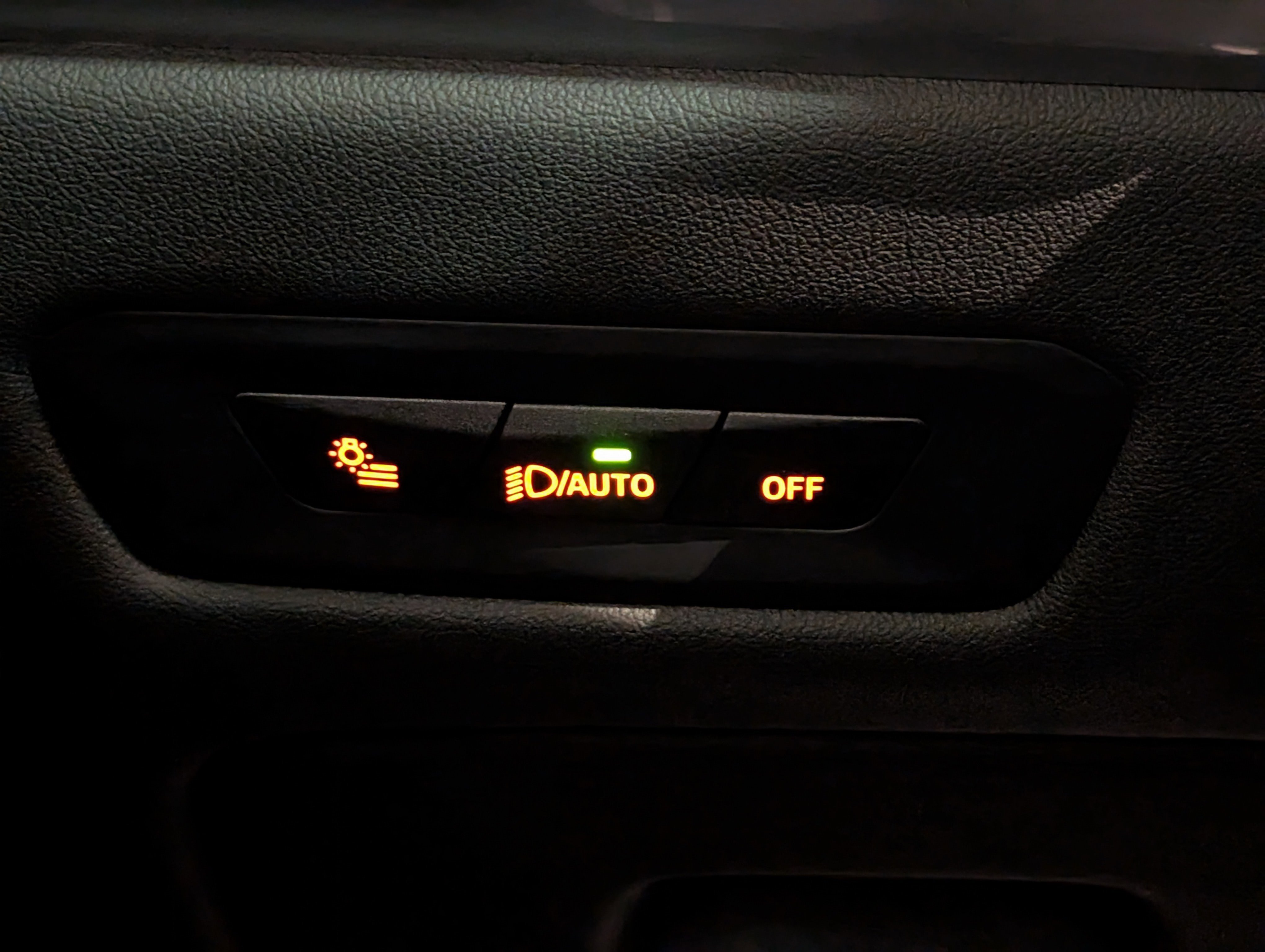 Used 2024 BMW X5 M60i w/ Climate Comfort Package image 25