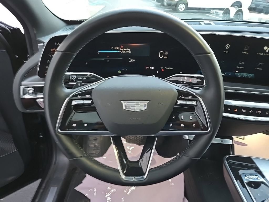 Certified 2024 Cadillac Lyriq Tech w/ Driver Assist Package AWD/4WD image 20