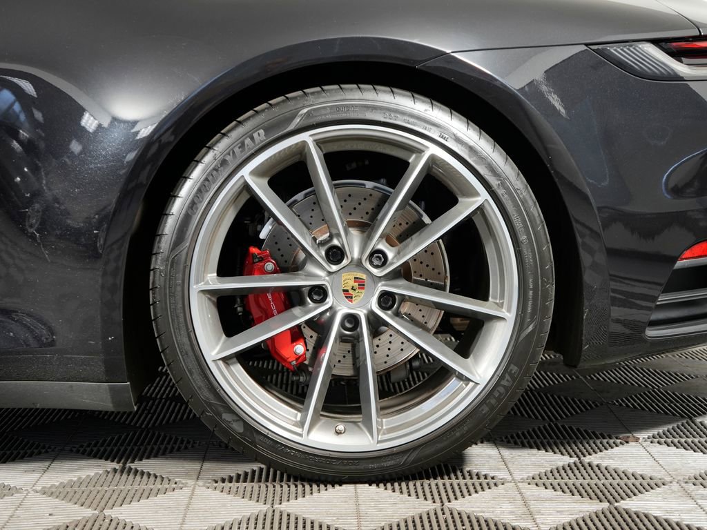 Certified 2020 Porsche 911 Carrera S image 17
