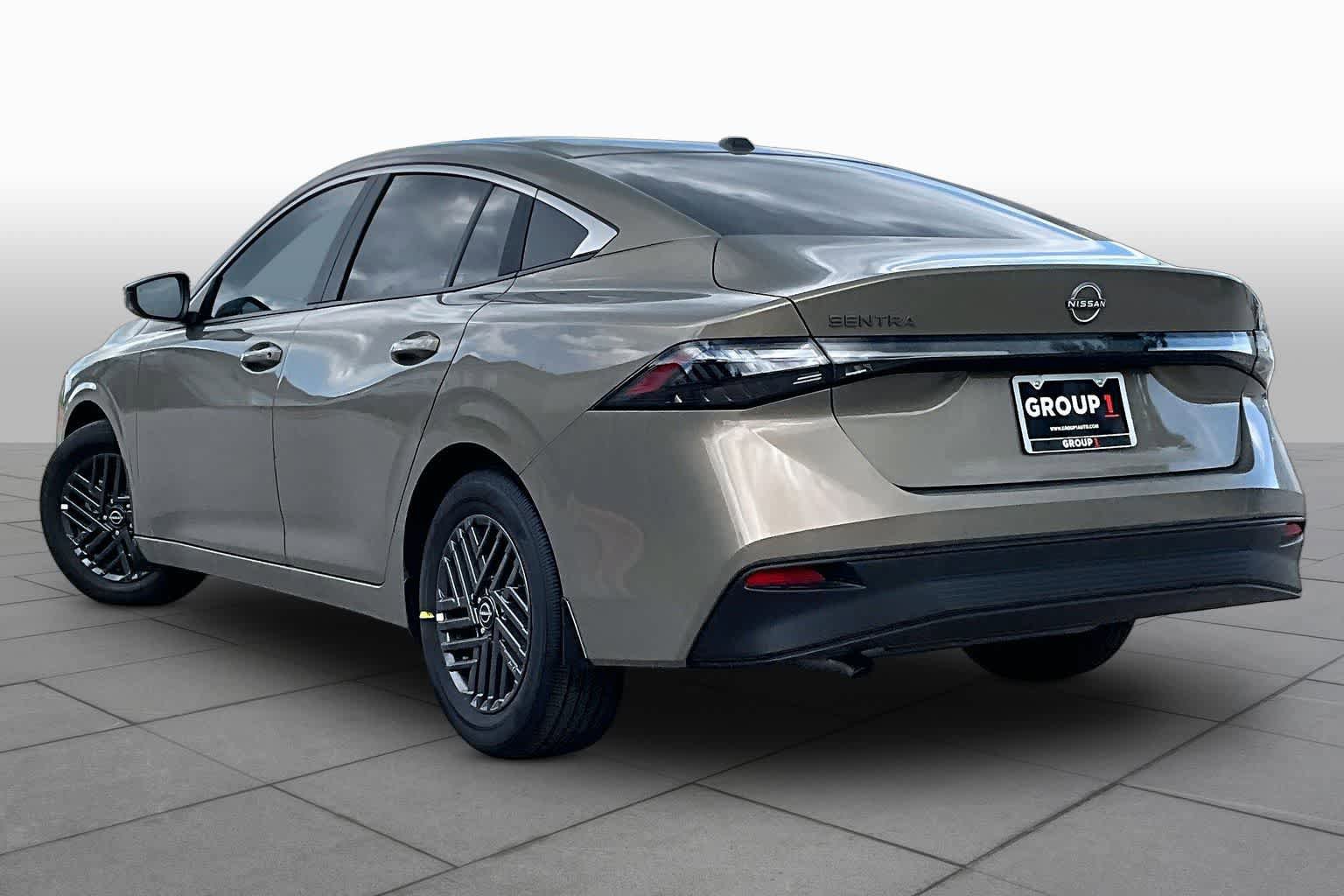 New 2026 Nissan Sentra SV w/ SV Convenience Package FWD image 7