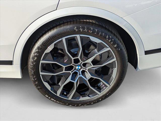 Used 2026 BMW X7 xDrive40i w/ M Sport Package image 10