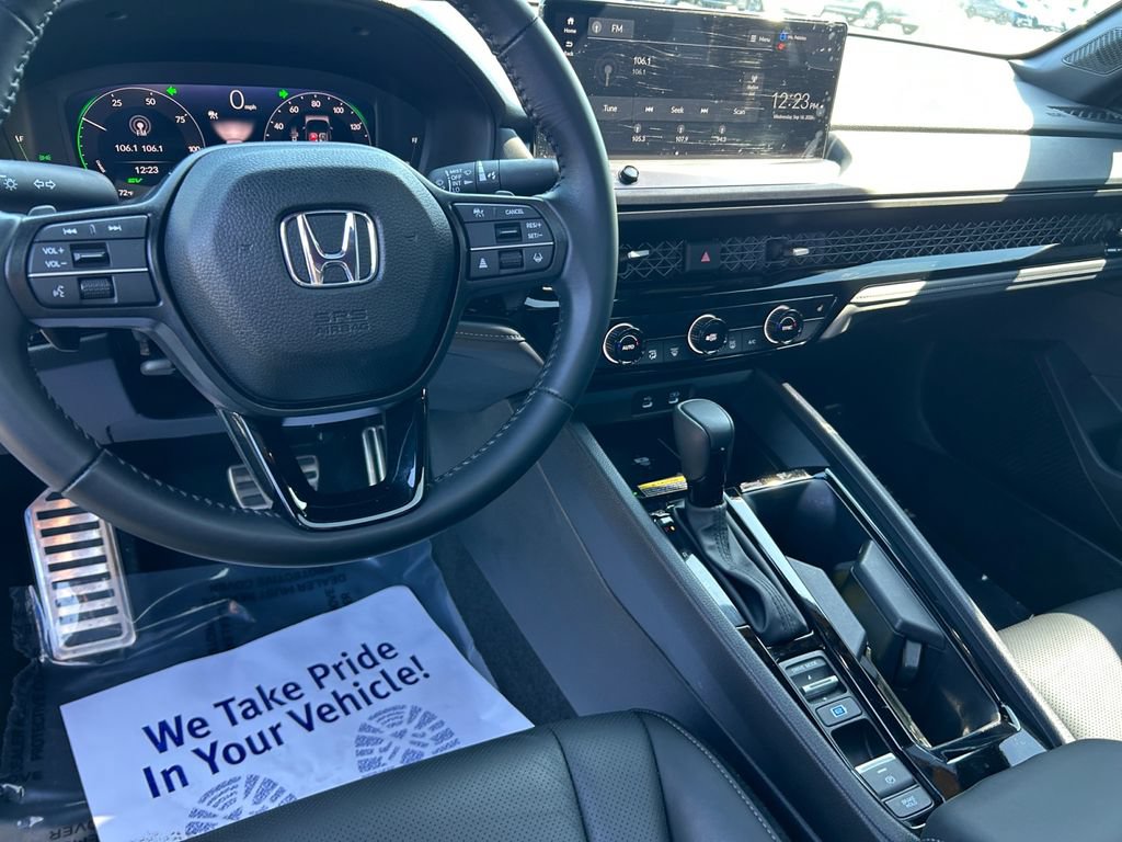 Certified 2025 Honda Accord Sport image 11