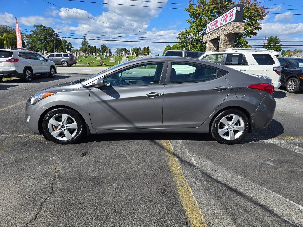 Used 2013 Hyundai Elantra GLS w/ Preferred Pkg FWD image 6