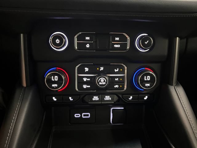 Used 2022 Chevrolet Tahoe Z71 w/ Z71 Off-Road Package AWD/4WD image 34