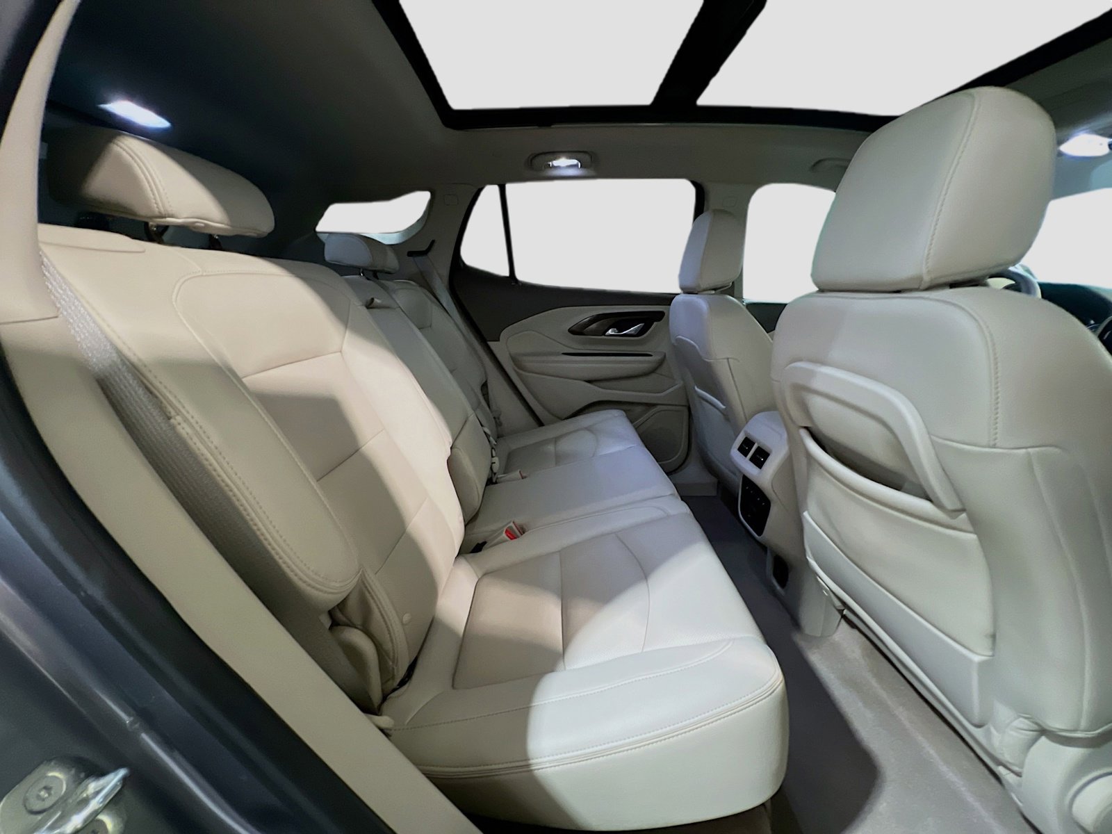 Used 2018 GMC Terrain Denali w/ Comfort Package image 22