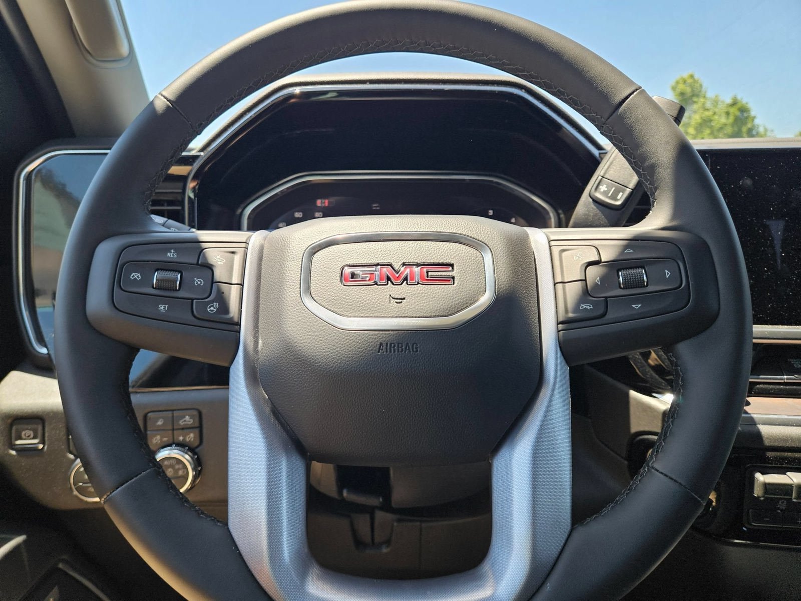 New 2026 GMC Sierra 2500 SLT w/ SLT Premium Package AWD/4WD image 11