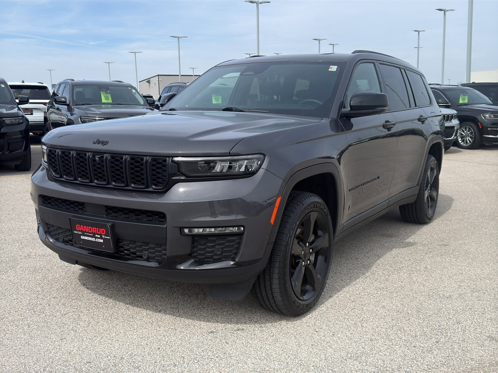 Used 2025 Jeep Grand Cherokee L Limited w/ Luxury Tech Group II AWD/4WD image 2