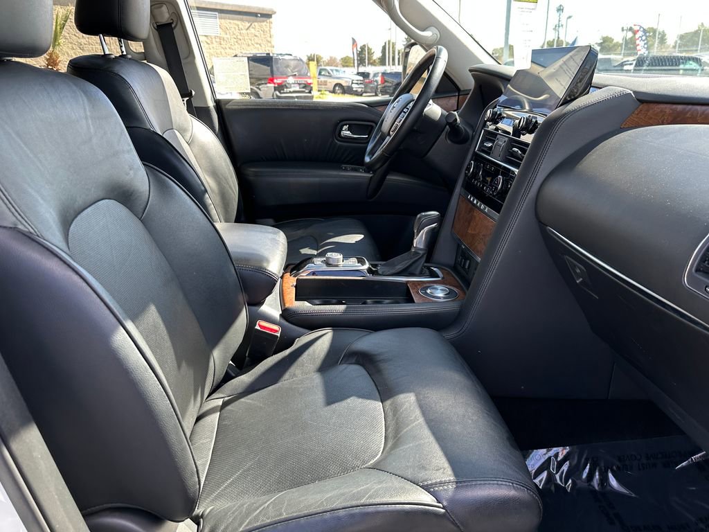 Used 2024 Nissan Armada SL w/ Captain's Chairs Package image 17