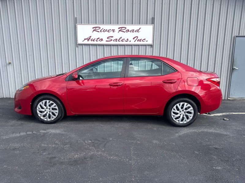 Used 2017 Toyota Corolla LE image 13