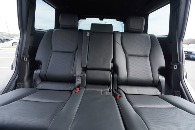 Used 2025 Toyota Land Cruiser w/ Premium Package image 34