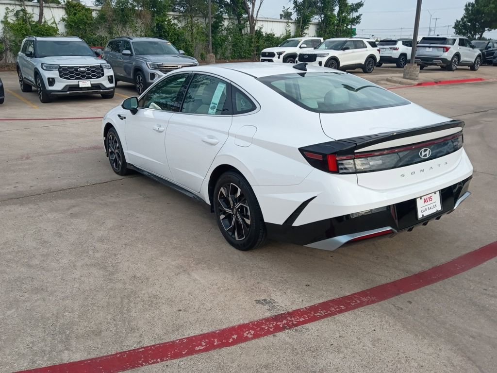 Used 2025 Hyundai Sonata SEL FWD image 8