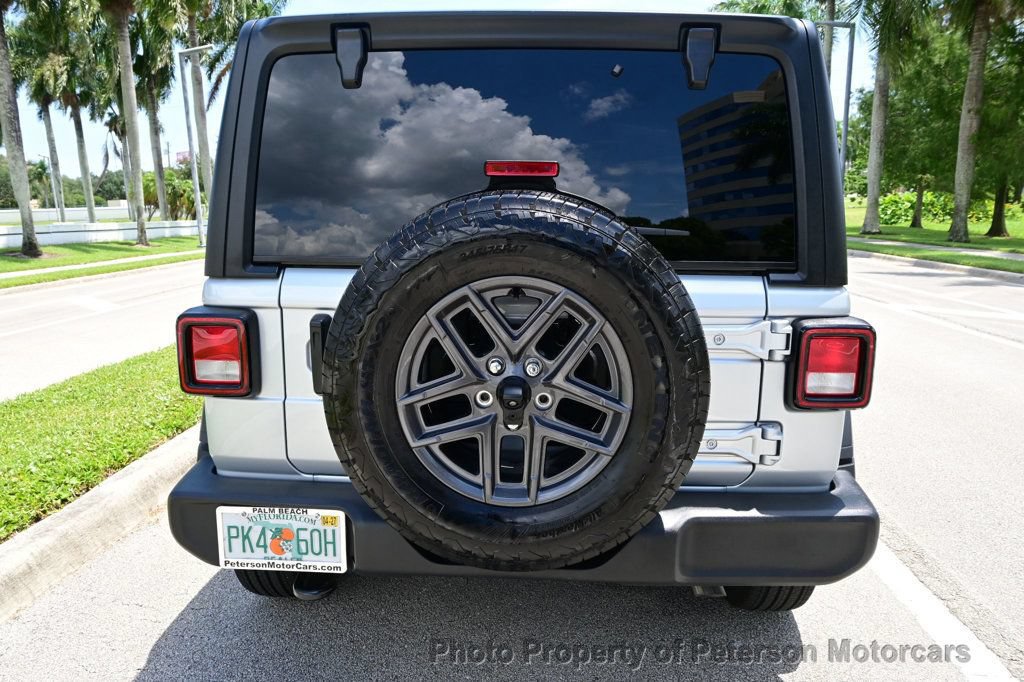 Used 2024 Jeep Wrangler Sport AWD/4WD image 4