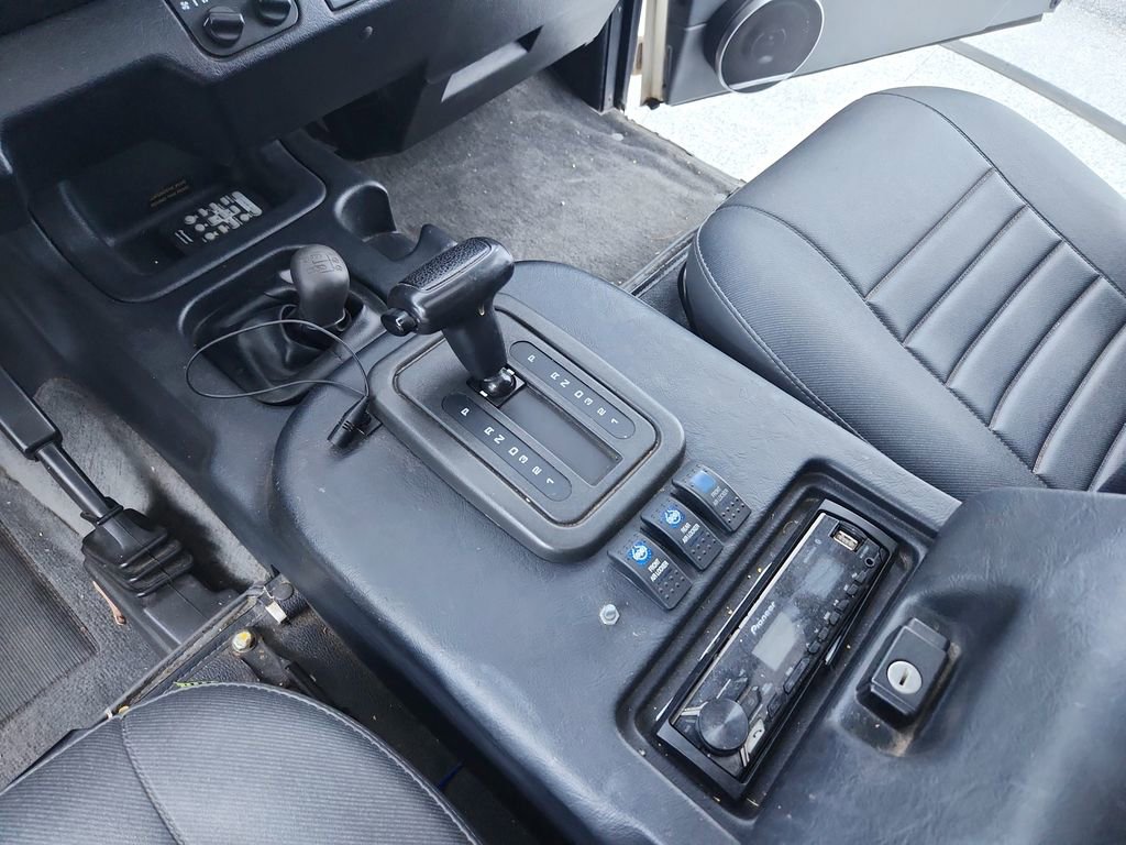 Used 1997 Land Rover Defender 90 image 18