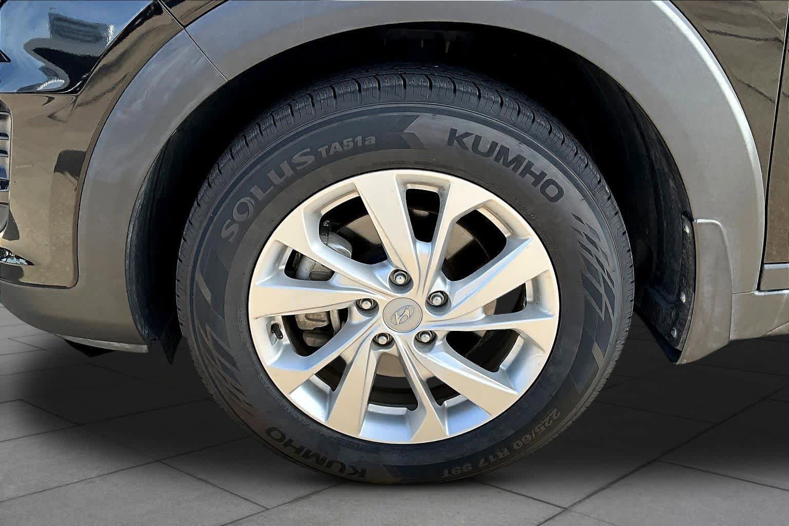 Used 2021 Hyundai Tucson SE FWD image 12