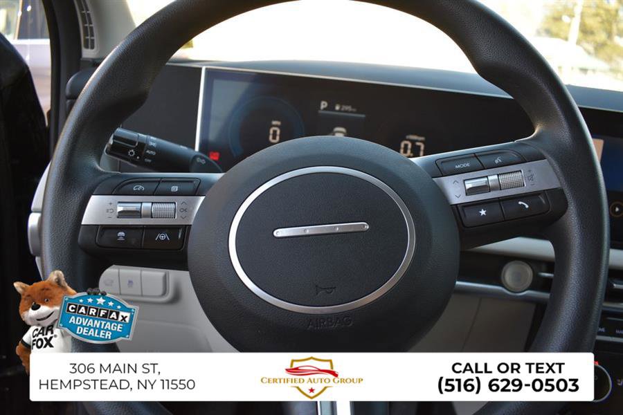 Used 2025 Hyundai Tucson SEL AWD/4WD image 14