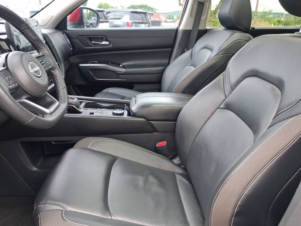 Certified 2023 Nissan Pathfinder SL w/ SL Premium Package AWD/4WD image 19