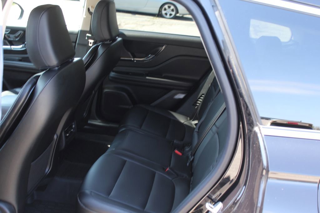Used 2023 Lincoln Corsair FWD w/ Equipment Group 101A image 15