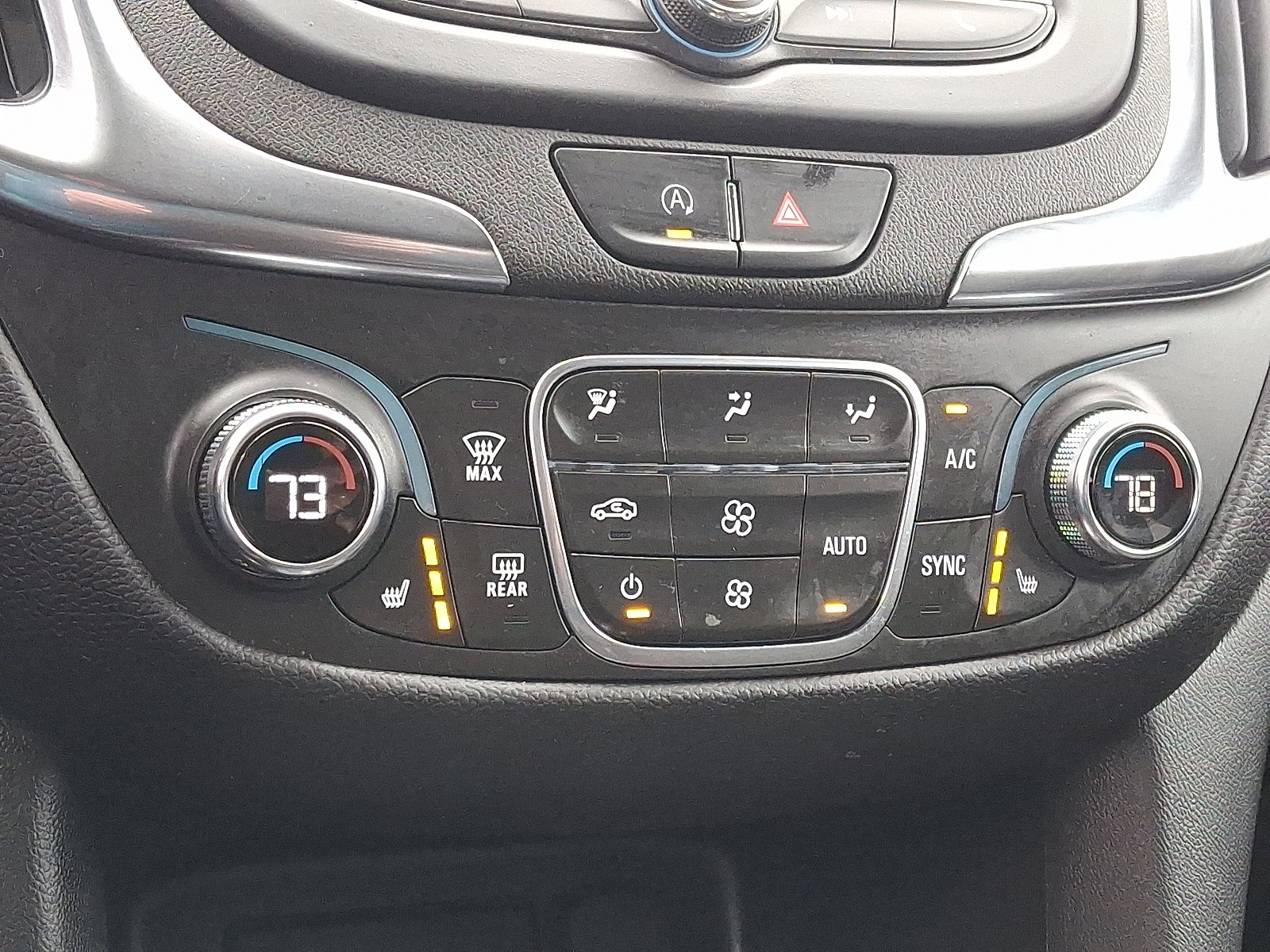 Used 2022 Chevrolet Equinox LT image 16