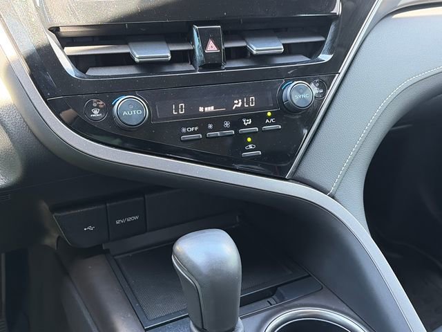 Used 2023 Toyota Camry SE FWD image 18
