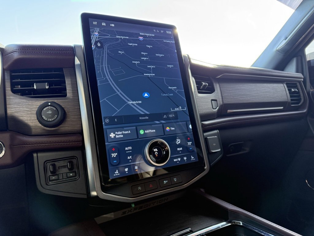 Used 2024 Ford Expedition Limited image 34