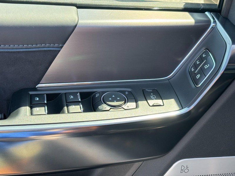 New 2026 Ford F250 Platinum AWD/4WD image 17