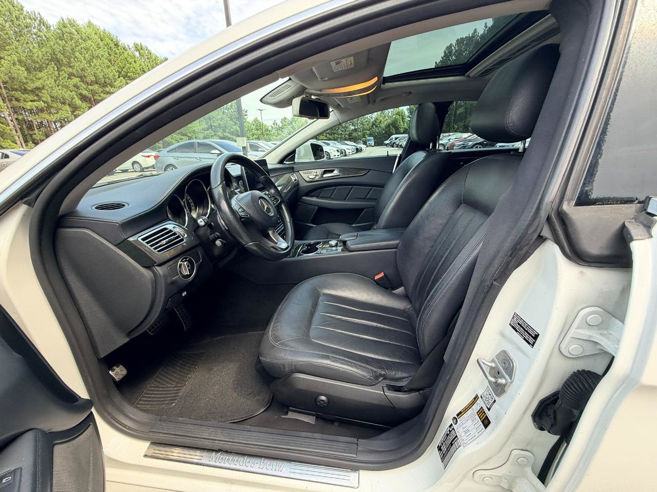 Used 2015 Mercedes-Benz CLS 400 4MATIC image 9