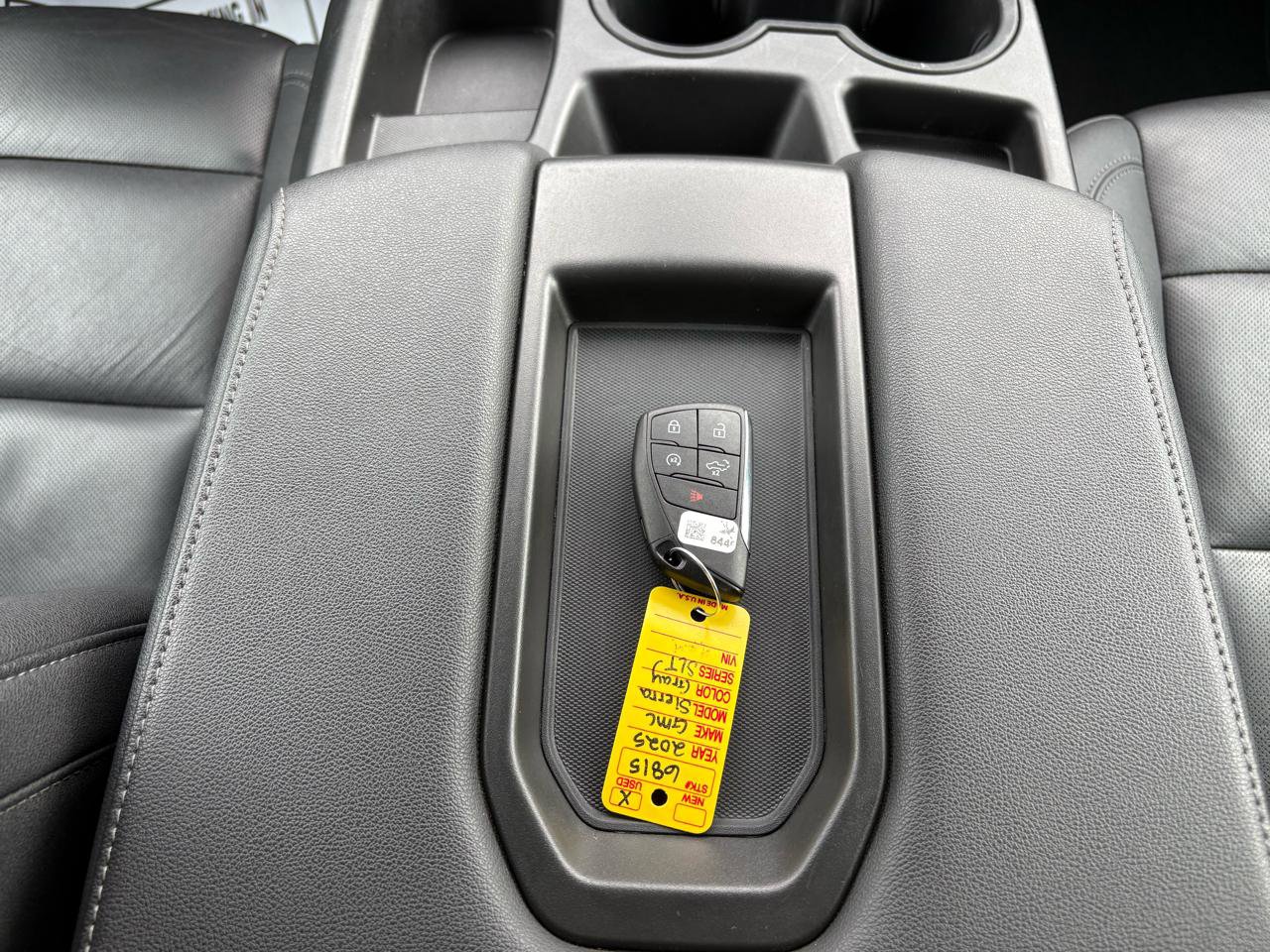 Used 2025 GMC Sierra 1500 SLT image 24