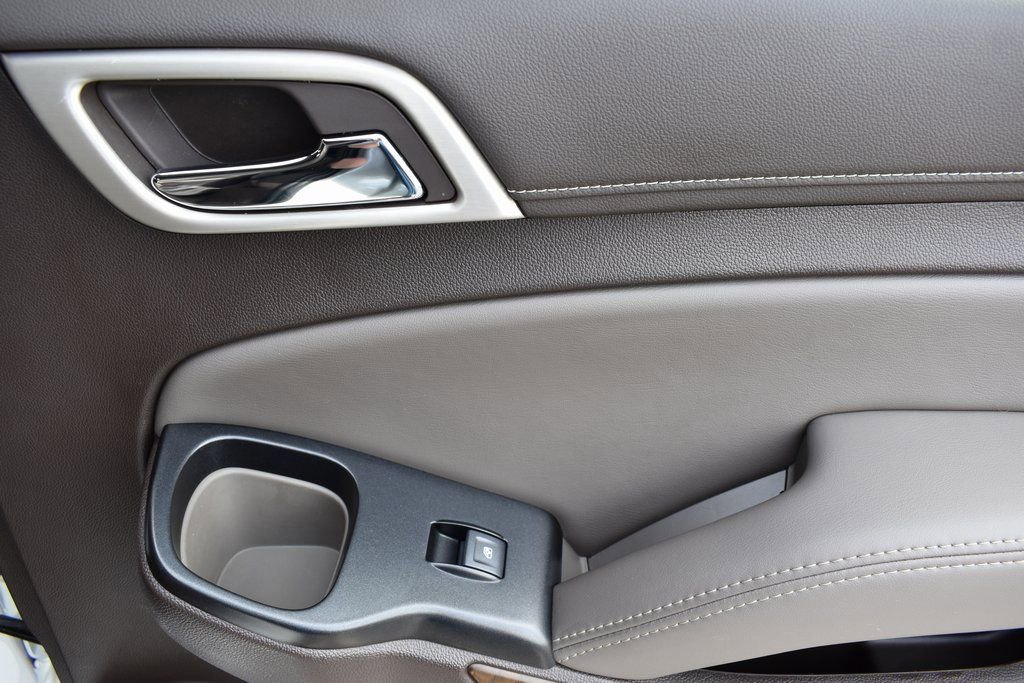 Used 2019 GMC Yukon Denali w/ Denali Ultimate Package image 14