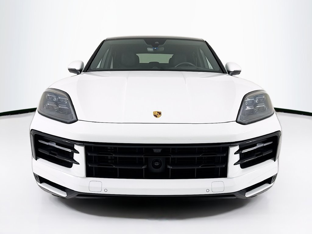 Certified 2024 Porsche Cayenne Coupe AWD/4WD image 6