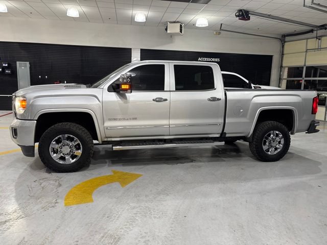 Used 2019 GMC Sierra 3500 Denali w/ Duramax Plus Package AWD/4WD image 3