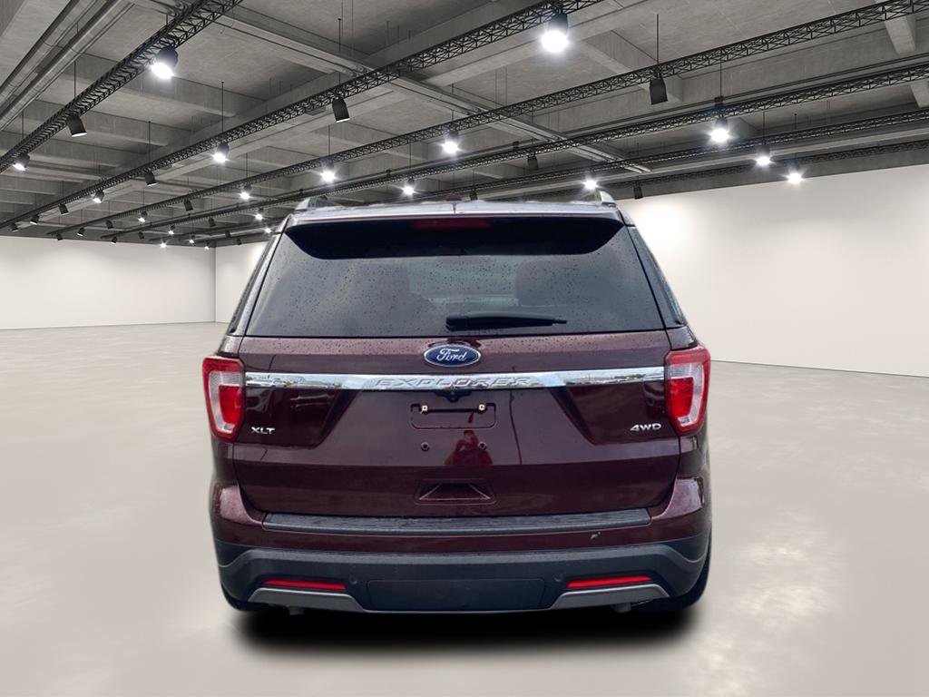 Used 2019 Ford Explorer XLT w/ Equipment Group 202A image 6