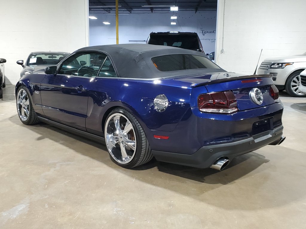 Used 2012 Ford Mustang GT Premium w/ Security Pkg RWD image 52