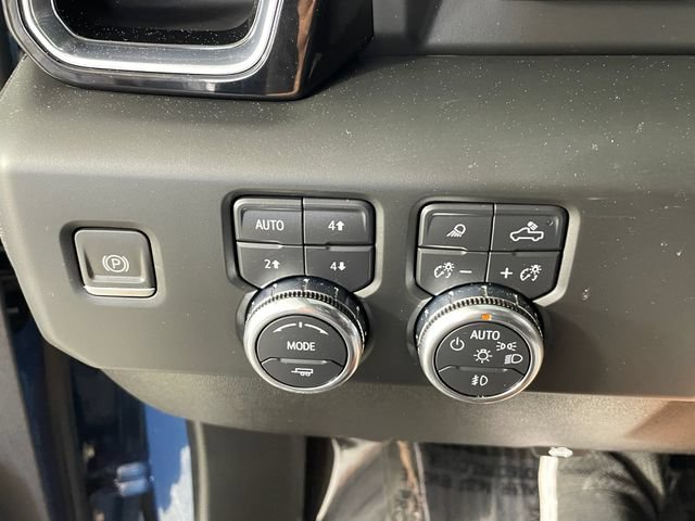 Certified 2024 GMC Sierra 3500 Denali Ultimate AWD/4WD image 14