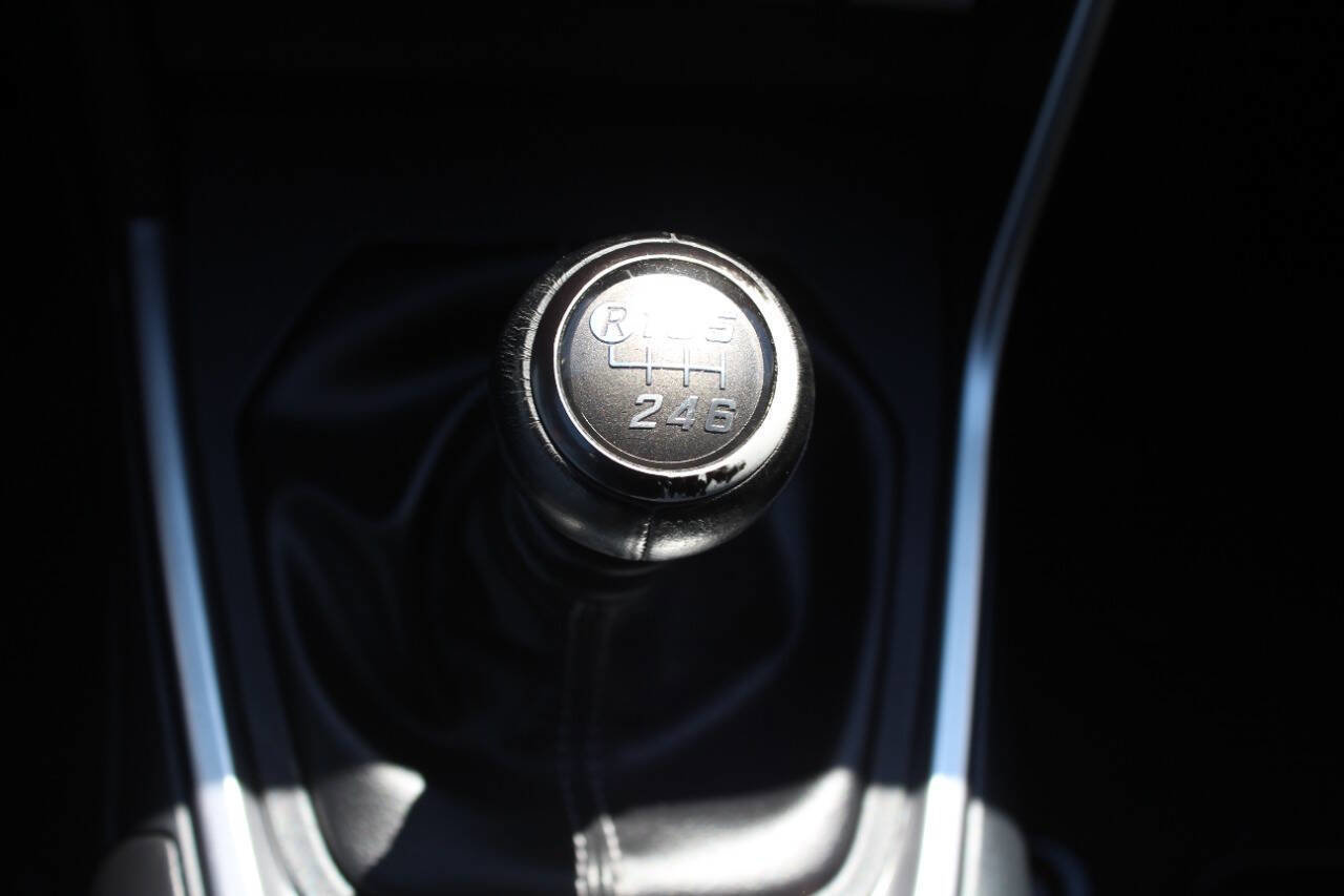 Used 2023 Toyota GR86 Premium RWD image 15