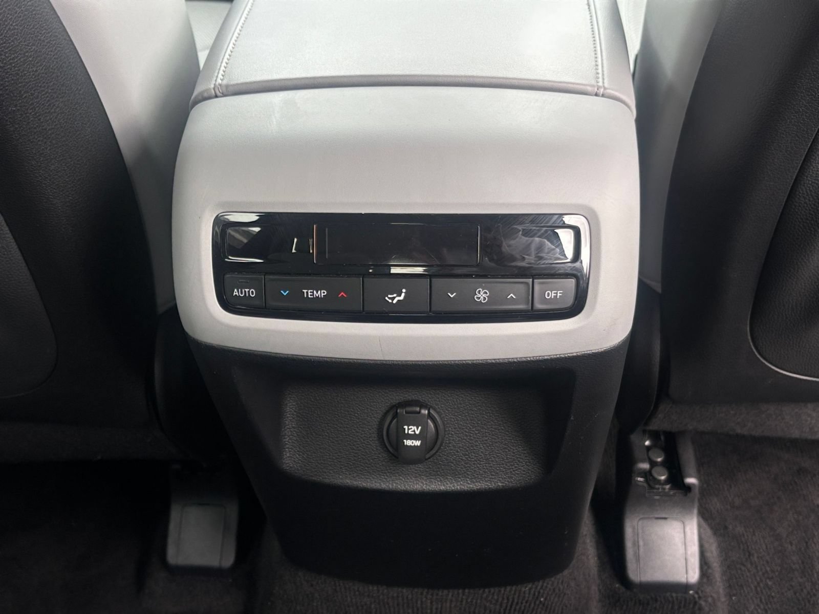Used 2025 Hyundai Palisade SEL AWD/4WD image 25