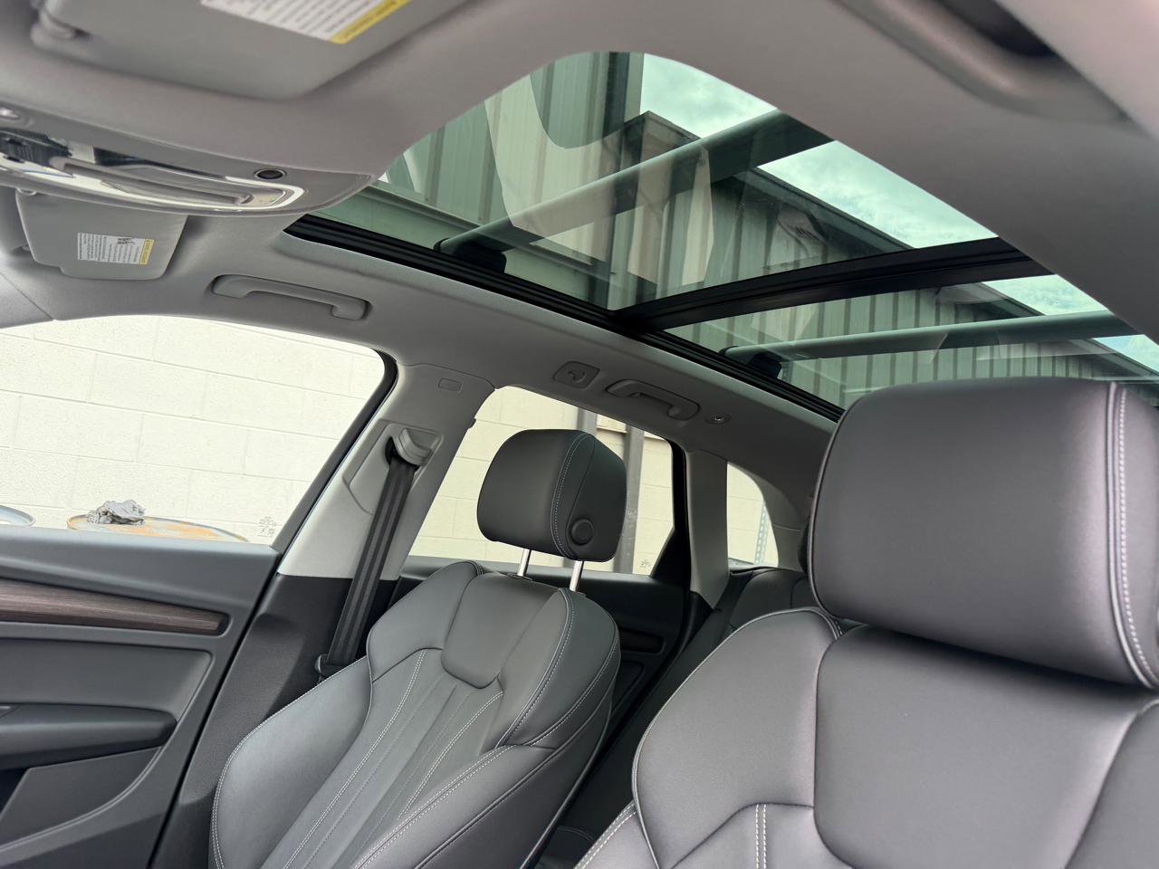 Used 2025 Audi Q5 e Premium image 5