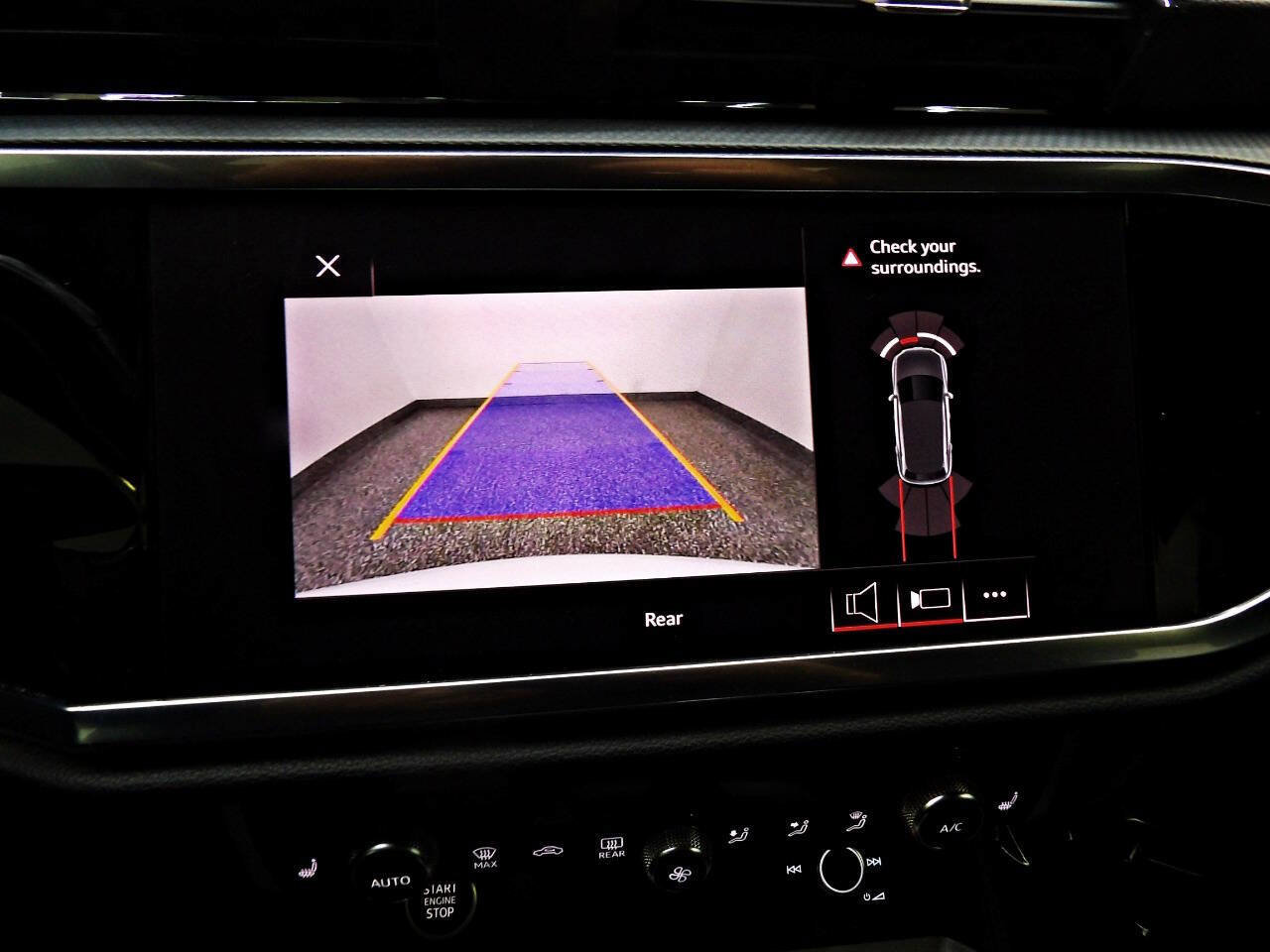 Used 2021 Audi Q3 2.0T Premium image 17