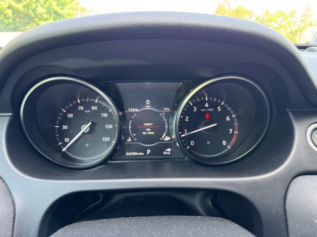 Used 2018 Land Rover Discovery Sport SE AWD/4WD image 19