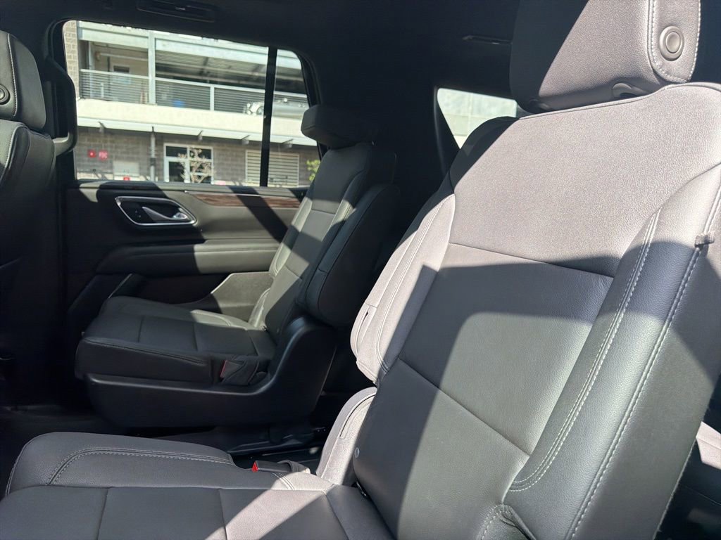 Used 2023 Chevrolet Tahoe LT w/ Luxury Package image 20