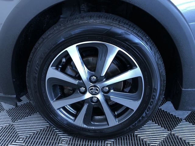 Certified 2018 Toyota Prius C Three FWD image 16