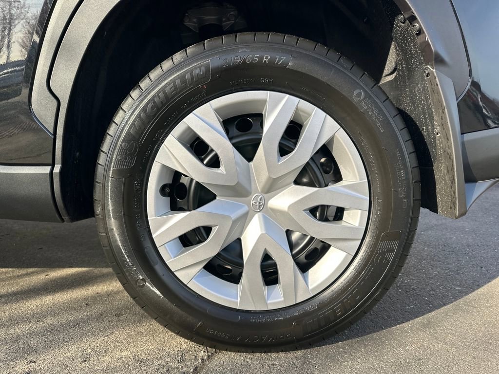 New 2026 Toyota Corolla Cross L image 27