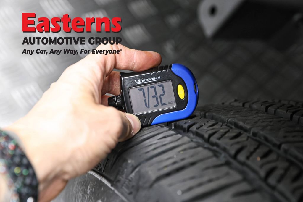 Used 2025 Jeep Wrangler Unlimited Sahara AWD/4WD image 28