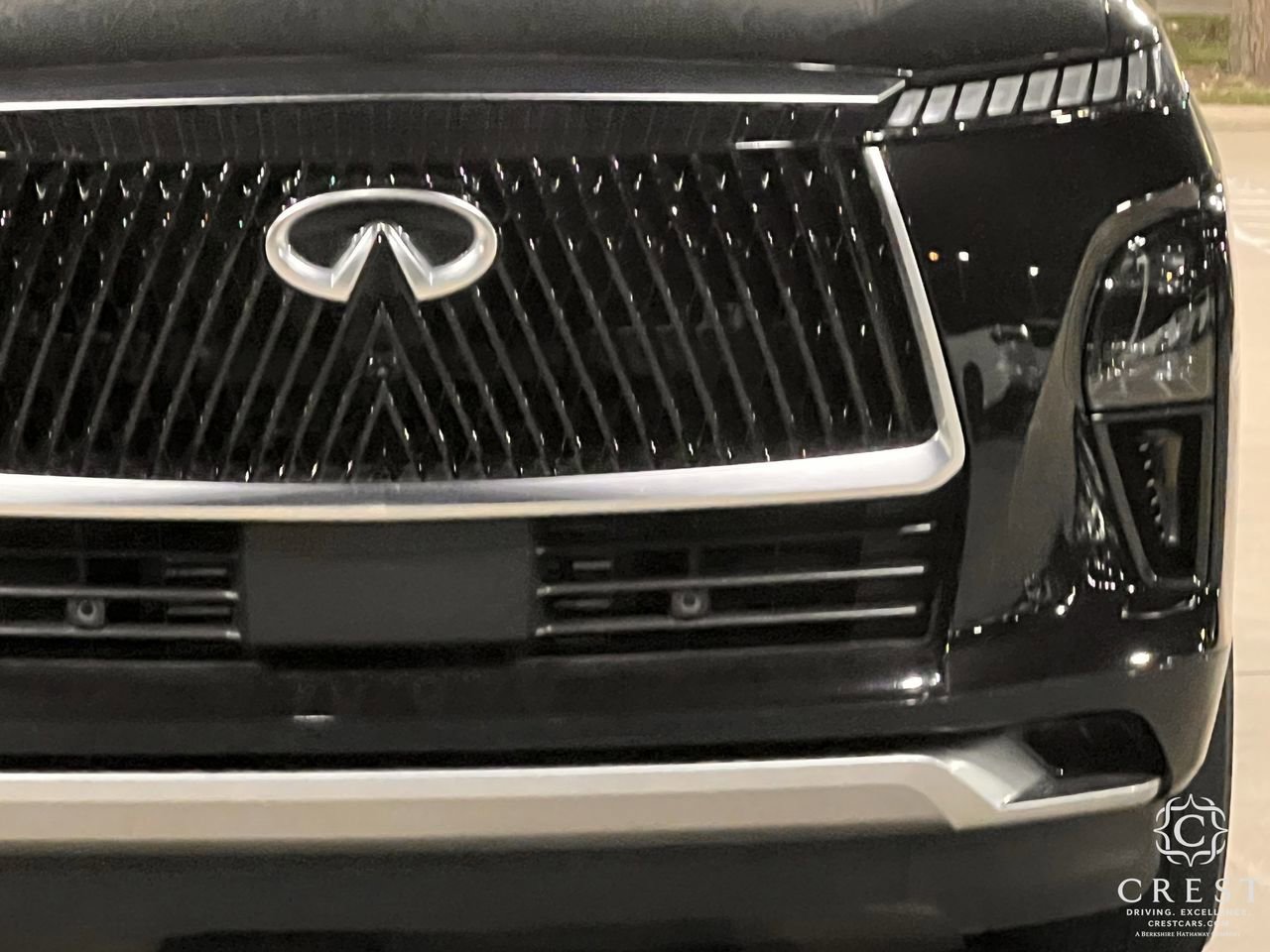 Used 2025 INFINITI QX80 Sensory w/ Exterior Package image 11