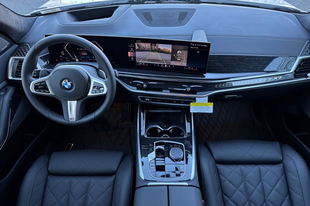 New 2026 BMW X7 xDrive40i w/ M Sport Package AWD/4WD image 14